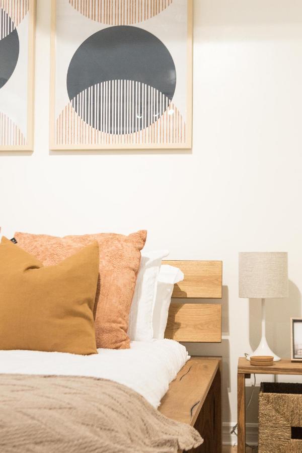 Beautiful Studio In Westmount Amazing Location Apartamento
